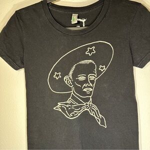 ***Fort Lonesome*** rare. Embroidered women’s black t shirt. Size M (small)
